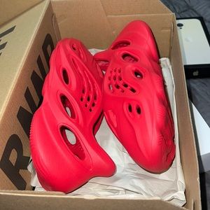 Yeezy Foam Runner Vermillion